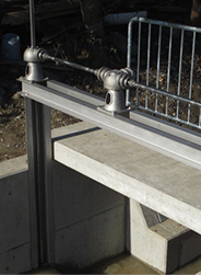 ステンレス製・ベベル式巻上機+